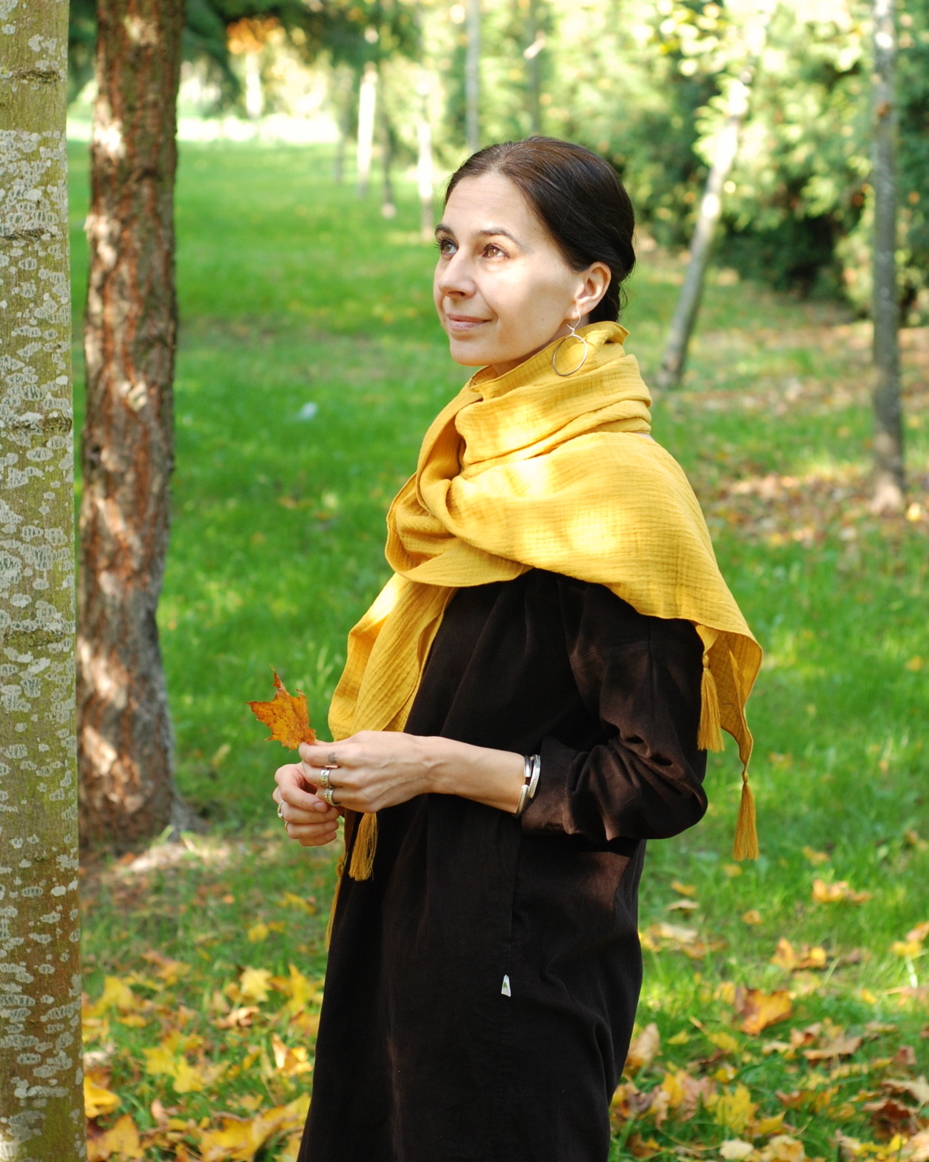 Muślinowy szal musztardowy