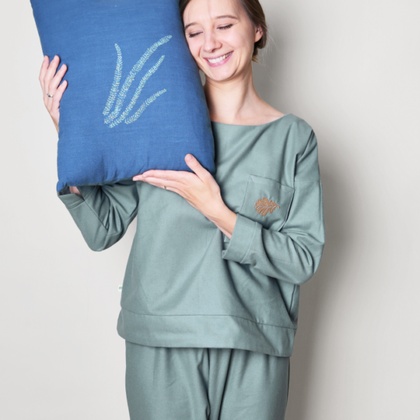 flanelowa damska piżama w kolorze szałwiowym